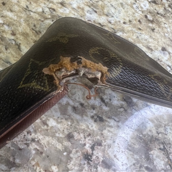 Authentic Vintage LOUIS Vuitton LV Monogram Short Bifold Wallet - Picture 15 of 16